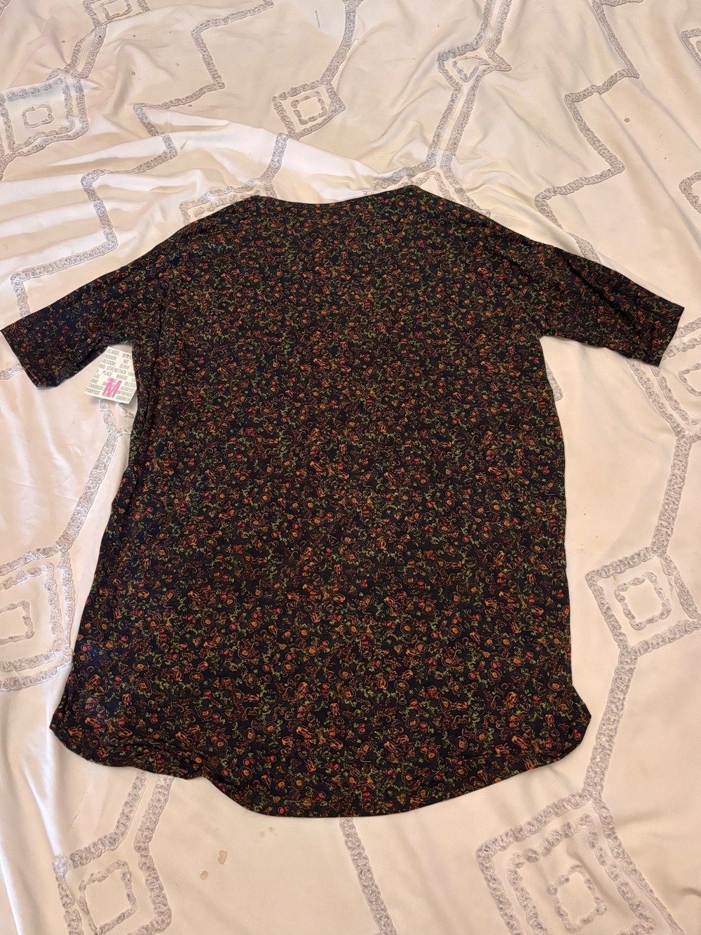 LuLaRoe Irma Black Multicolor Floral Print High Low Tunic Top Size Medium NWT - Picture 3 of 10